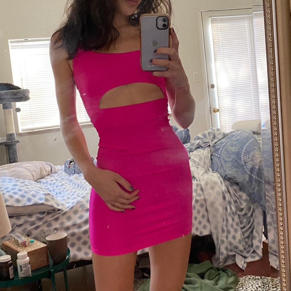 Pink Bodycon Dress with Cutout